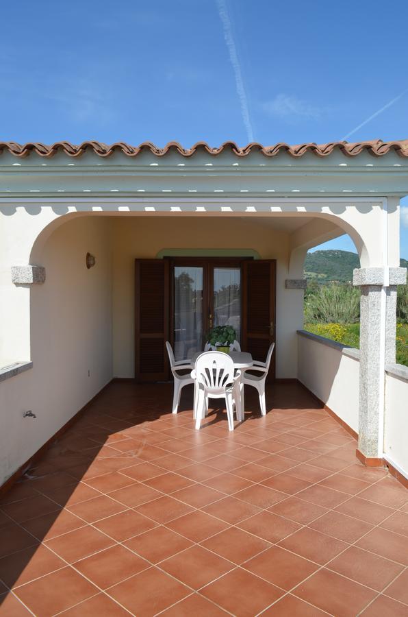 Iss Travel, Ambra Apartments - 800 M From La Cinta Beach San Teodoro  Ngoại thất bức ảnh